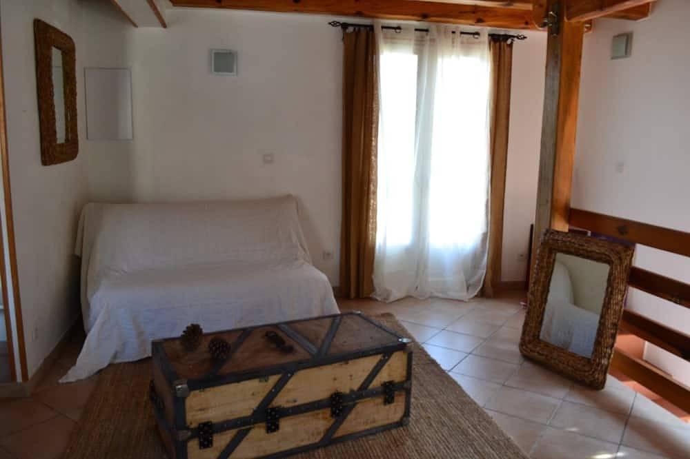 Town house 5 minutes' walk from town center and rivers. in Corte Francia, Parco naturale regionale della Corsica