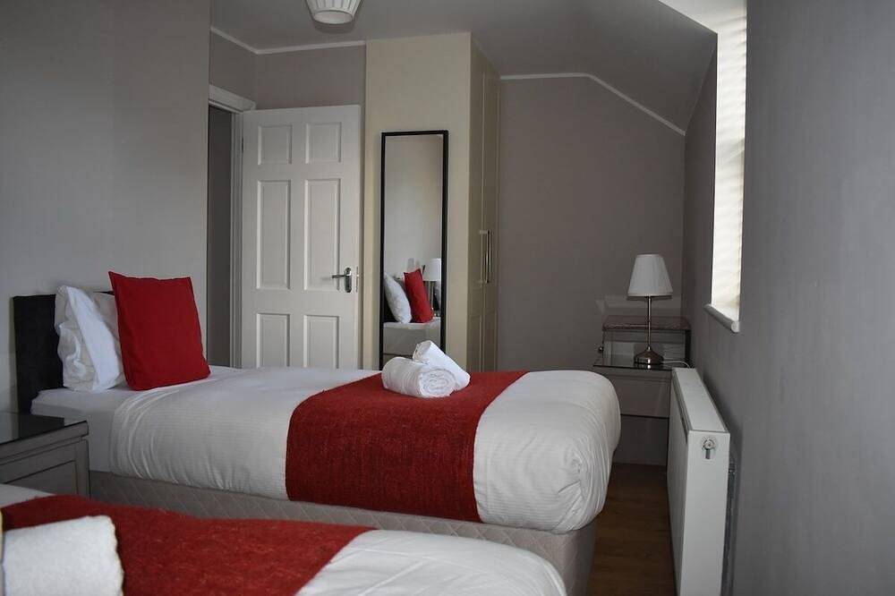 Alensgrove Cottages No. 03 in County Kildare