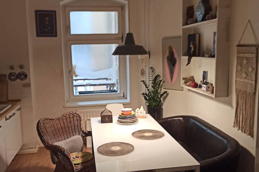 Ganze Wohnung, Great copyright appartment in Prenzlauer Berg in Prenzlauer Berg Berlin, Berlin
