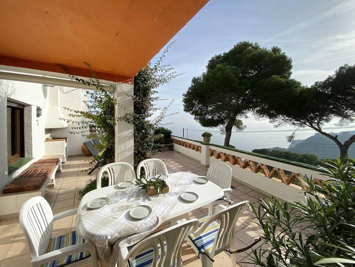 Casa rural para 6 personas, con balcón y vistas al mar además de piscina y jardín en la Costa Brava - 4
