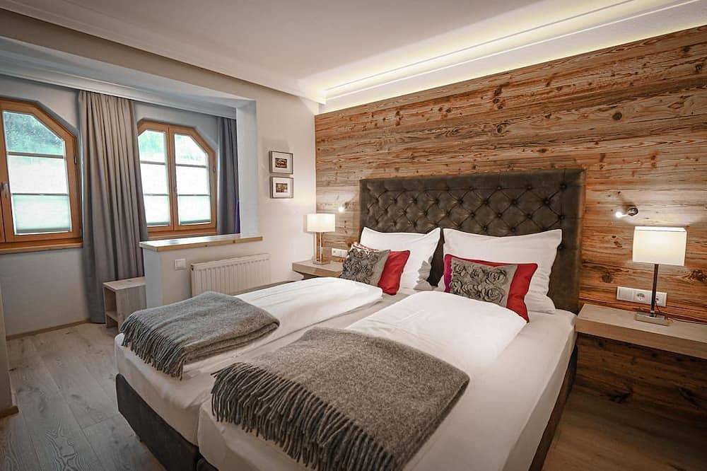 Doppelzimmer mit Balkon - Hotel Happy Filzmoos in Filzmoos, Tennengau