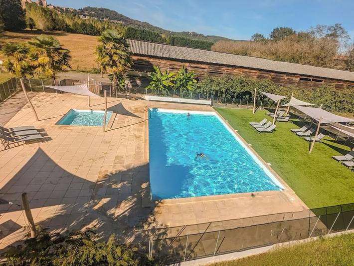 Camping pour 2 personnes, avec Terrasse et Bassin pour enfant