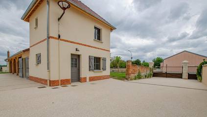 Gîte pour 2 personnes, avec jardin dans l' Aube