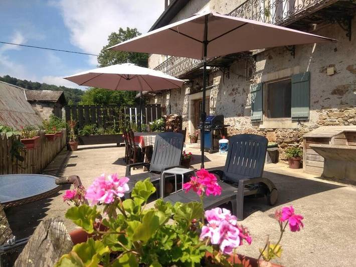 Gîte pour 4 personnes, avec Terrasse ainsi que Jardin et Vue à Labassère