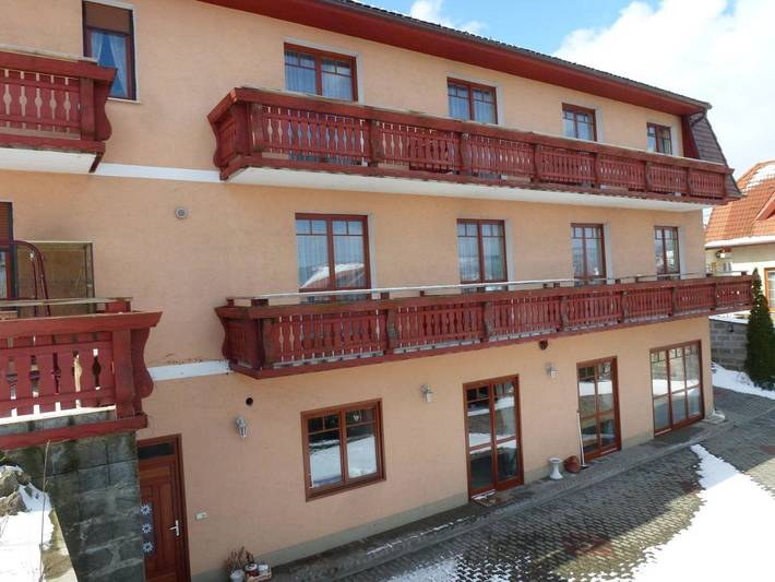 Location de vacances pour 3 personnes, avec vue et terrasse, animaux acceptés dans Pilisvorosvar - 2