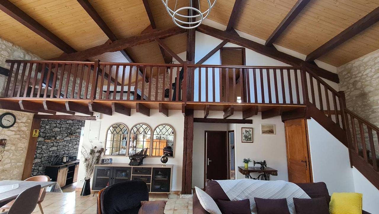 Two-Bedroom House in Parranquet, Région de Villeneuve-sur-Lot