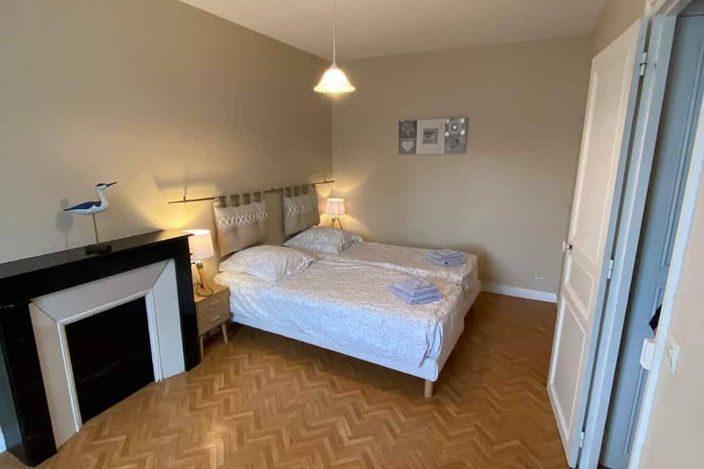 Martin pecheur - Ferme des Herils in Port-en-Bessin-Huppain, Bayeux region