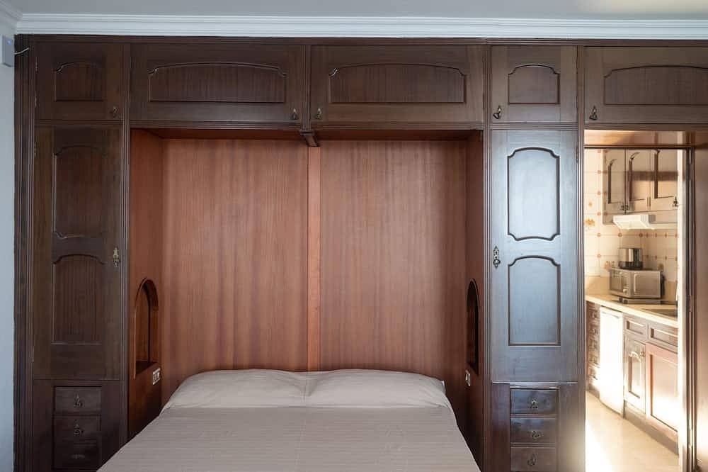Entire apartment, Martianez Beach Studio 901, Sea Front&Wifi in Playa Martianez, Puerto de la Cruz