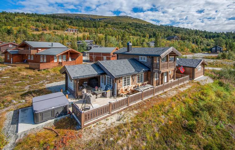 Ferienhaus für 11 Personen, mit Garten und Terrasse sowie Ausblick - 1