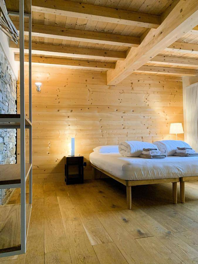Location de vacances pour 2 personnes, avec terrasse ainsi que jardin et vue à Berceto - 2