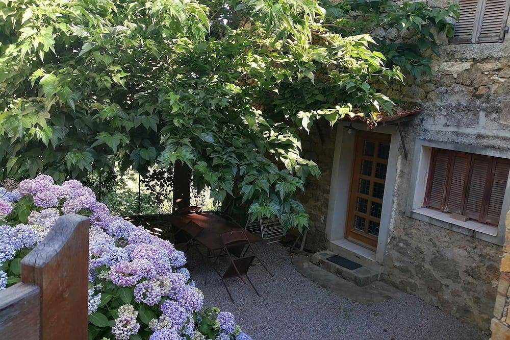 Renovated house ideally situated, Beach/mountain in Albitreccia, Ajaccio und Umgebung