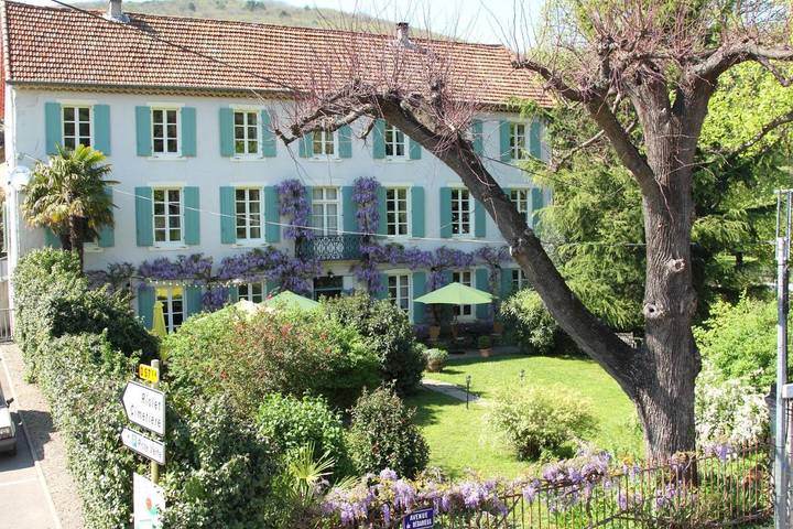 Chambre d’hôte pour 2 personnes, avec jardin ainsi que vue et piscine à Riols - 2