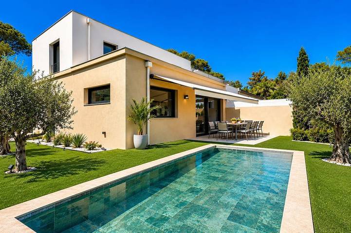Villa pour 8 personnes, animaux acceptés dans Boulouris