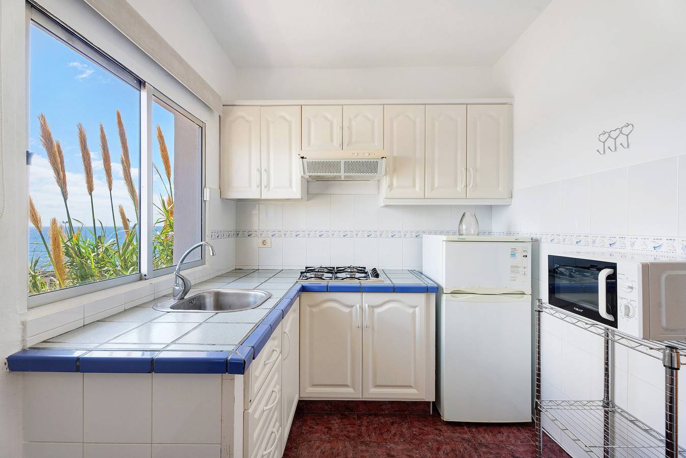 Casa de vacaciones 'El Puerto De La Estaca 3' con vistas al mar, jardín privado y balcón in Puerto de la Estaca, Valverde