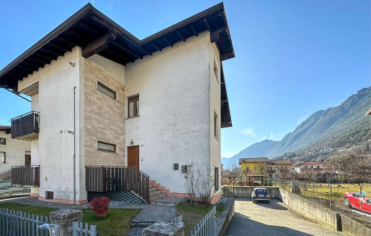 Appartamento per 5 persone, con giardino, con animali domestici in Bagolino