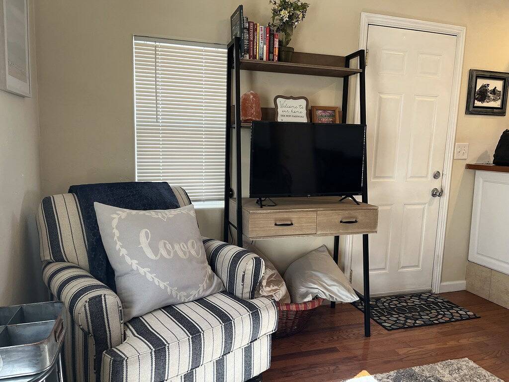 Cheerful historic Townsend Park bungalow in the heart of downtown!\n in Montrose, Black Canyon Nationalpark