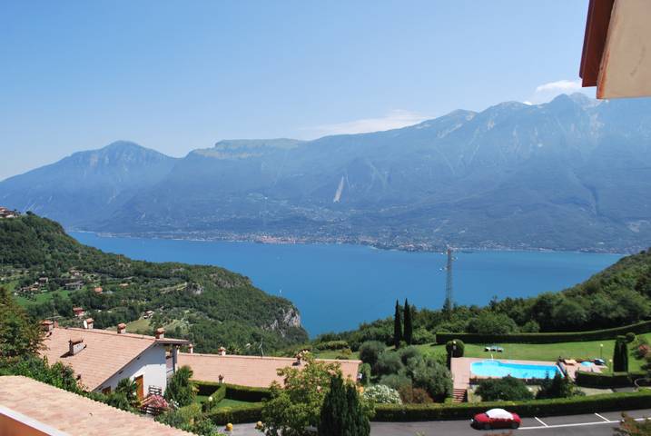 Ferienwohnung für 2 Personen, mit Seeblick und Balkon, mit Haustier in Tignale - 2