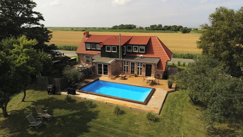 Ferienhaus für 4 Personen, mit Garten und Terrasse in Ostermarsch