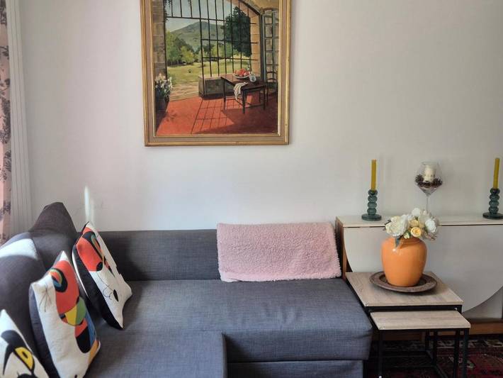 Appartement de vacances pour 4 personnes, avec piscine ainsi que jardin et vue, animaux acceptés