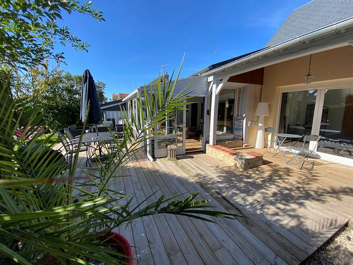 Gîte pour 15 personnes, avec terrasse et jardin à Merville-Franceville-Plage - 2