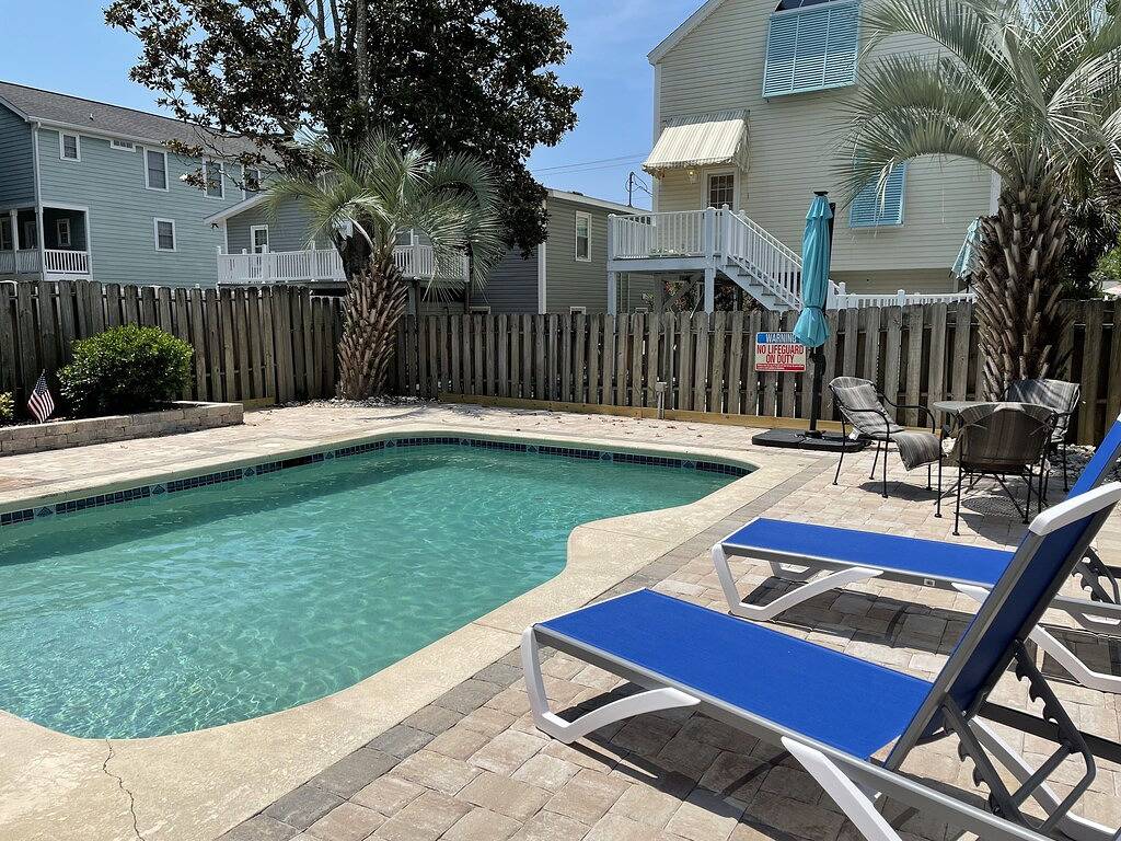 Vacation House for 10 Guests in Oceanside Village, Surfside Beach
