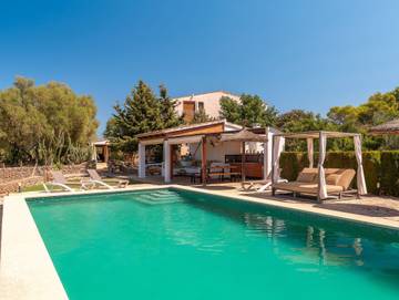 785879 Ses cases in Manacor, Mallorca Osten für 7 