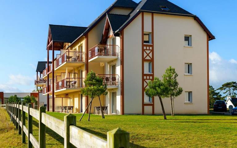 Location de vacances pour 5 personnes, avec sauna ainsi que jardin et piscine dans Golf Club des Sables d'Or - 4