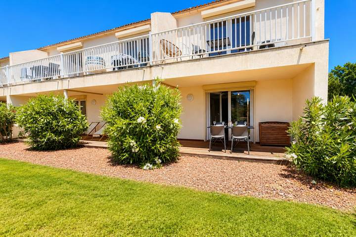 Location de vacances pour 6 personnes, avec Terrasse et Piscine dans Cala Rossa