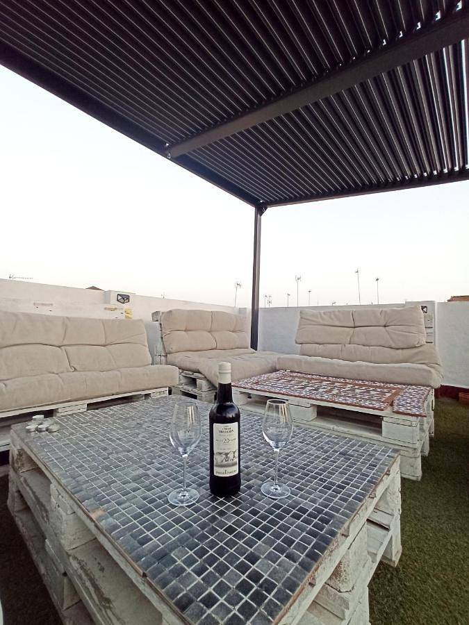 Vivian's Guest House Auto Check-in in Jerez de la Frontera, Costa de la Luz