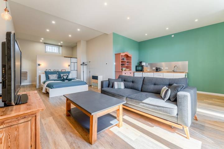 Apartamento entero, Casa vacacional «La Halte Provençale - Cocooning» con terraza privada, Wi-Fi y aire acondicionado in Châteaurenard, Region de Arles