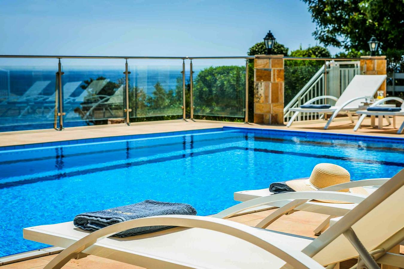 Villa für 6 Personen mit Balkon in Skala, Kefalonia