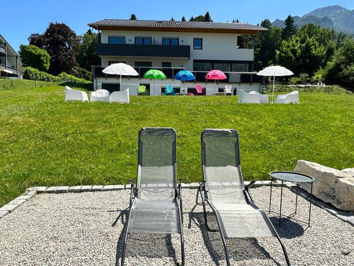 Ganze Wohnung, Boardinghouse - Wohnung 5 Studio Apartment 33 qm, 1 bis 2 Personen, Balkon mit herrlichem Bergblick in Bayerisch Gmain, Berchtesgadener Alpen