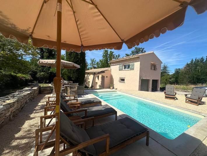 Villa pour 6 personnes, avec Terrasse ainsi que Jardin et Piscine à Le Castellet - 3