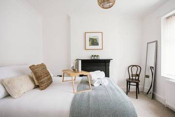 Holiday Home for 8 People in Portrush, County Antrim, Photo 2