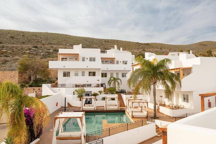 Apartamento de vacaciones para 6 personas, con piscina y jardín - 1