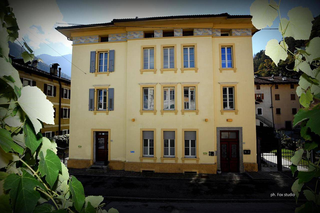 Appartamento intero, Apartments and holidays Cav Chiara Tione di Trento in Tione di Trento, Alpi dell'Adamello e della Presanella