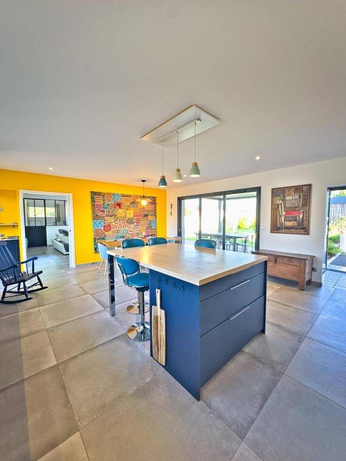 Location de vacances pour 8 personnes, avec jacuzzi ainsi que terrasse et jardin à Marsilly - 2