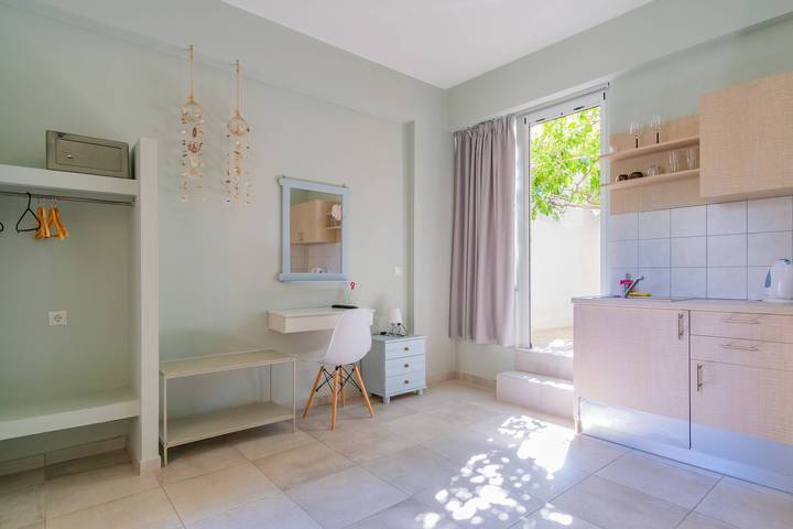 Gîte pour 2 personnes, avec Vue sur l’océan et Jardin dans Elounda - 3