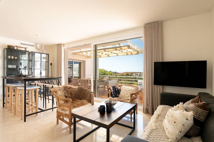 Ganze Wohnung, Alcazaba Lagoon Estepona - Luxury Boho Apartment in Alcazaba Lagoon, Casares