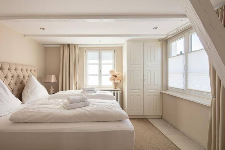 Ferienhaus für 18 Personen, mit Garten und Ausblick sowie Sauna in Untersee - 4