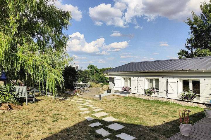 Location de vacances pour 2 personnes, avec terrasse et piscine dans Toul