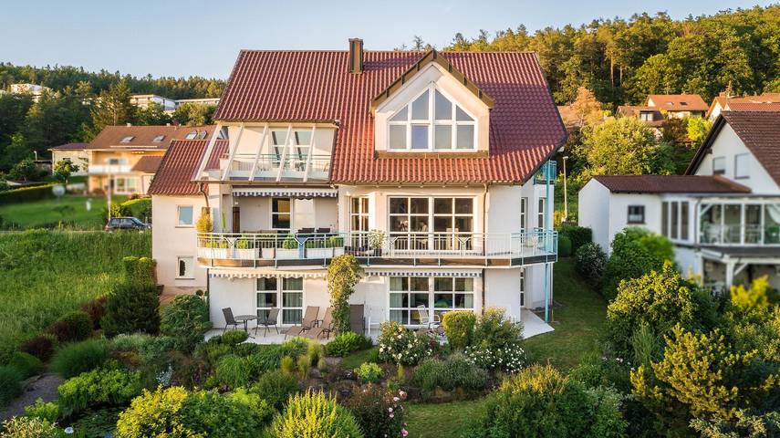 Ferienwohnung für 4 Personen, mit Balkon/Terrasse und Balkon sowie Garten in Bad Bocklet