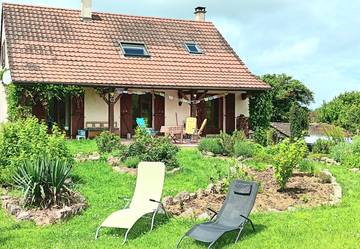 Chambre d’hôte pour 3 personnes, avec jardin à Curgy