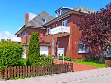 Ferienwohnung für 2 Personen, mit Balkon und Garten in Norden und Umgebung
