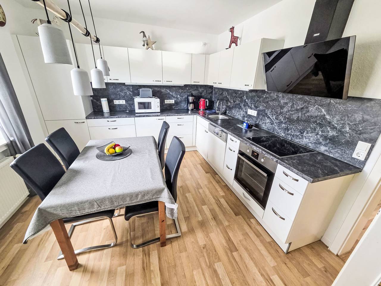 Ganze Wohnung, Lindenstraße in Schieder-Schwalenberg, Kreis Lippe