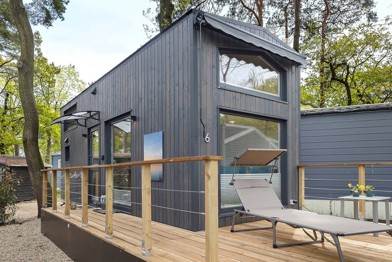 Ganze Ferienwohnung, Tiny Home 'Tiny House Nr 6' mit privater Terrasse, Wi-Fi und Klimaanlage in Caputh, Schwielowsee