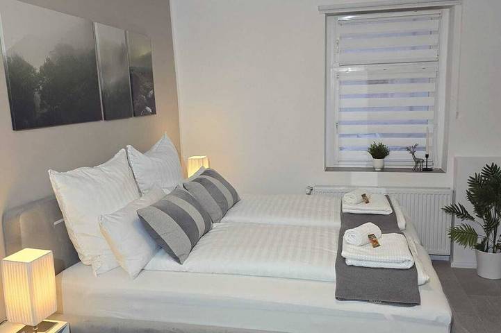 Appartement entier, Apart Studio- Suites Dessau-Rosslau - Classic - with Whirlpool Parking Elberadweg in Roßlau, Dessau