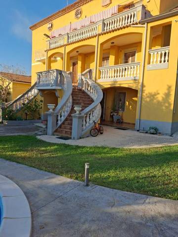 Cottage pour 5 personnes, avec jardin et vue à Paola