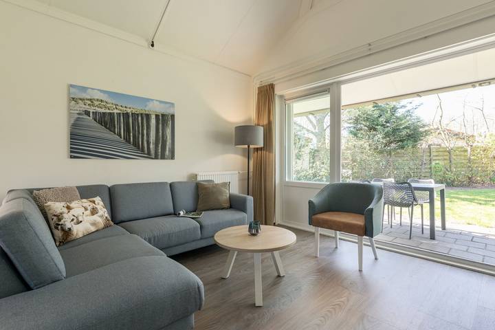 Ferienhaus für 4 Personen, mit Balkon/Terrasse und Terrasse sowie Garten und Pool auf Texel - 2