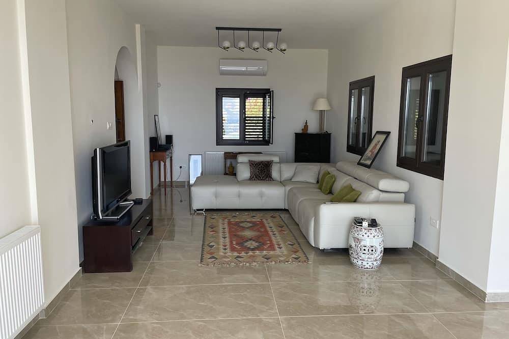 Villa Aphrodite Hills avec piscine à débordement, vue sur la mer, Golf et Tennis in Kouklia Pafou, Chypre du Sud